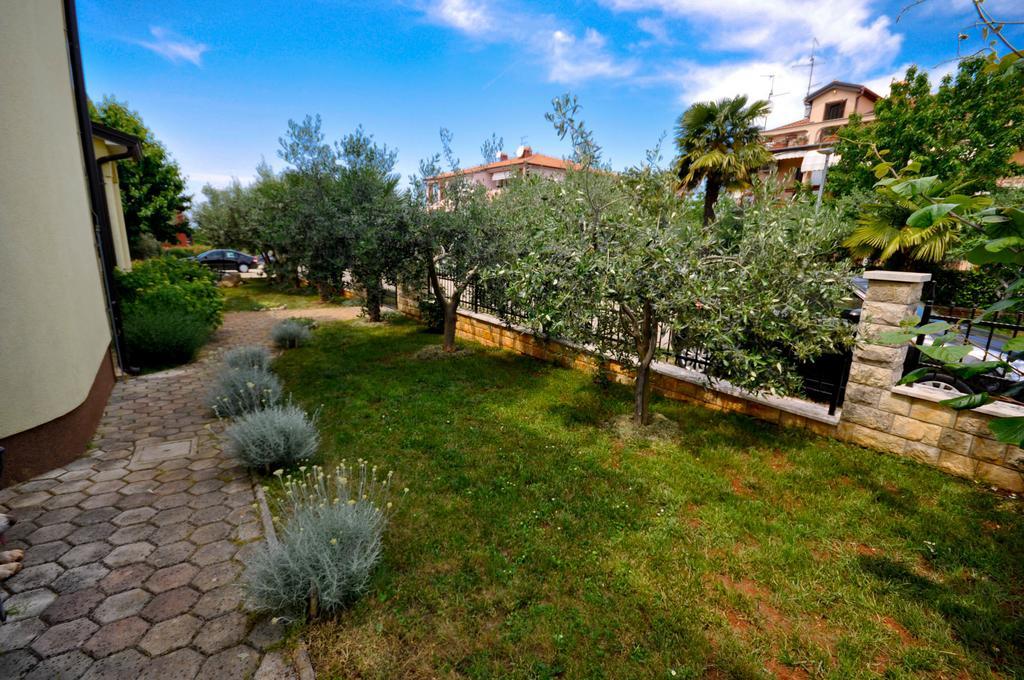 Ana M Apartments Novigrad  Екстер'єр фото