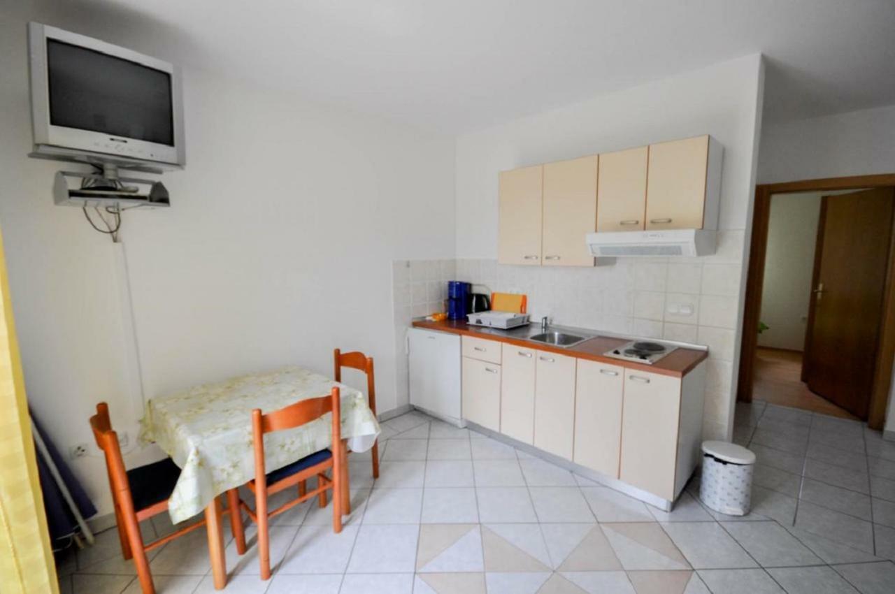 Ana M Apartments Novigrad  Екстер'єр фото