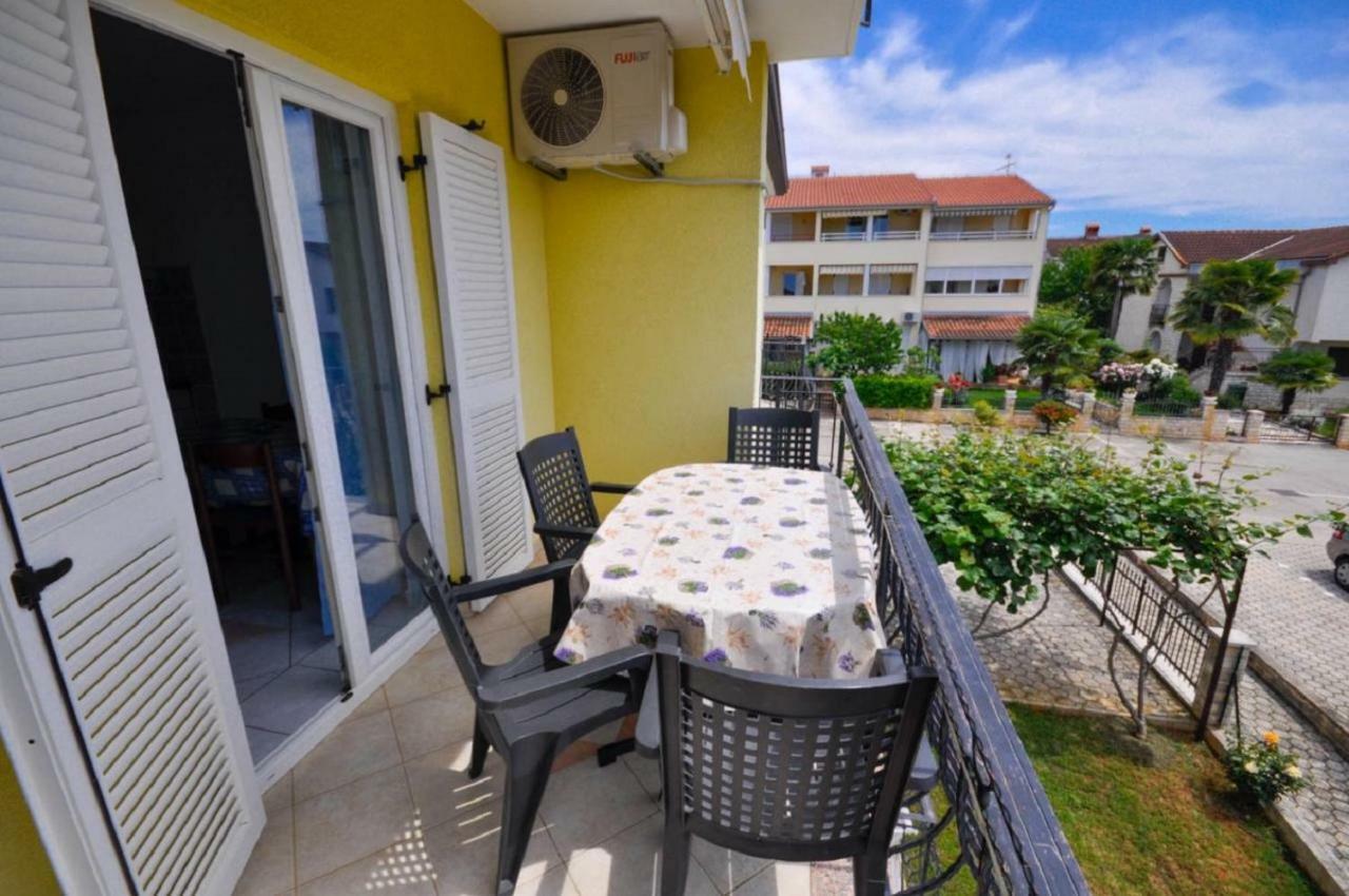 Ana M Apartments Novigrad  Екстер'єр фото