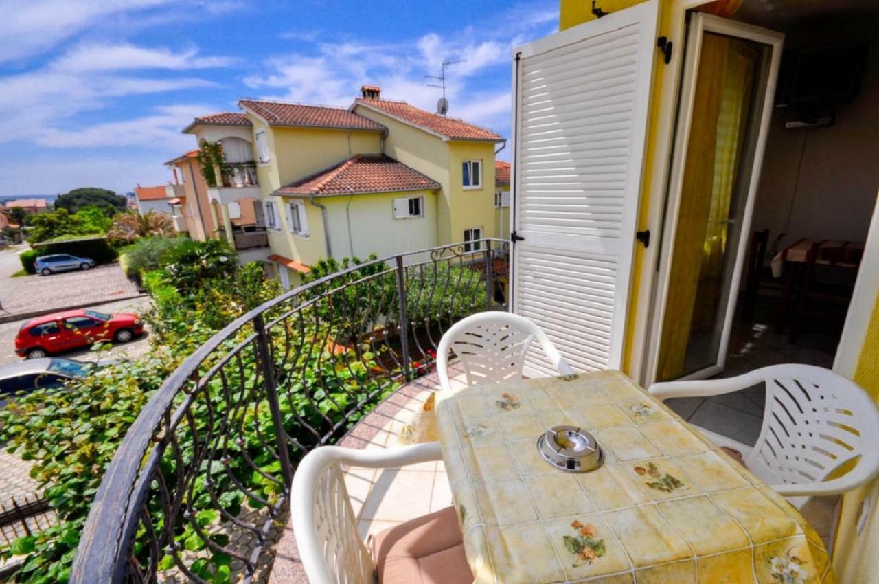 Ana M Apartments Novigrad  Екстер'єр фото