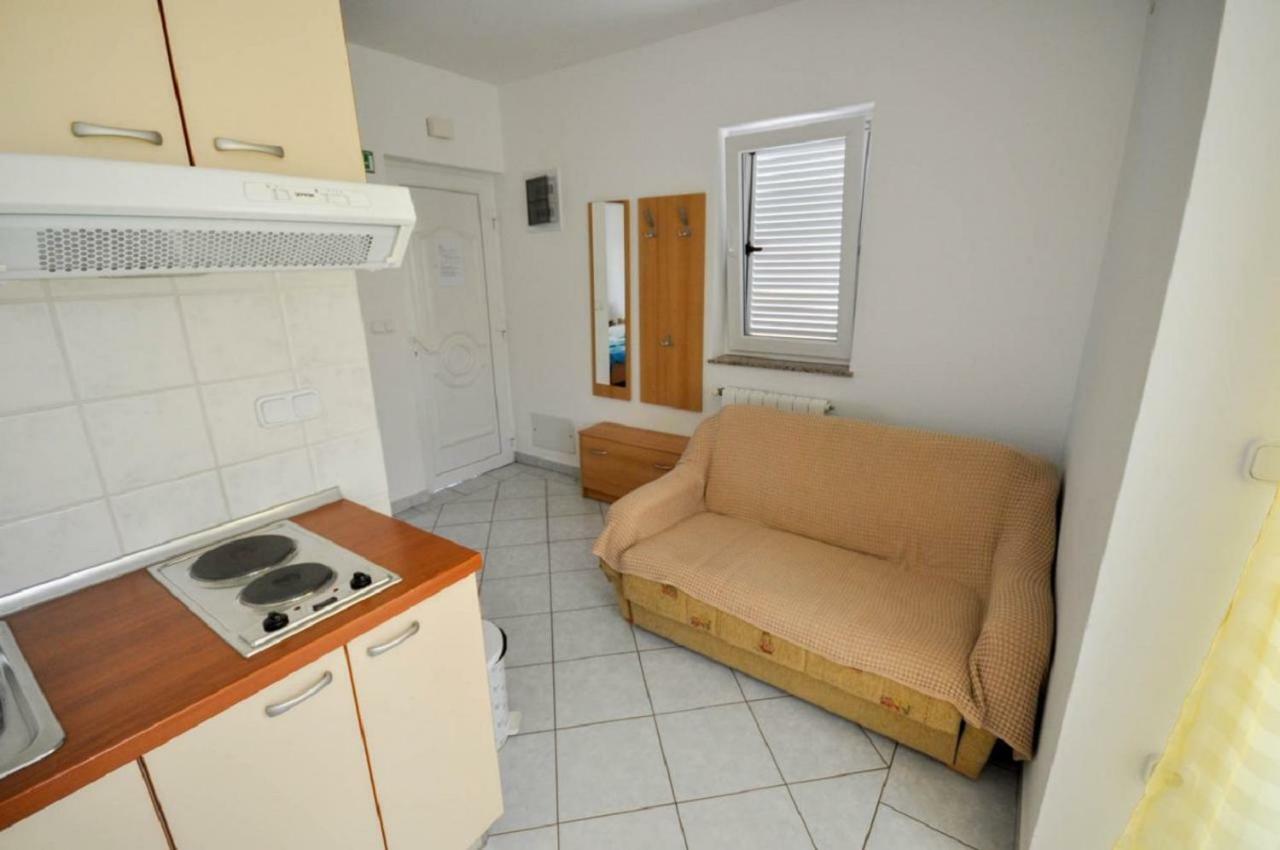 Ana M Apartments Novigrad  Екстер'єр фото